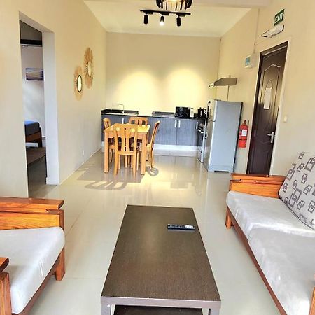 Number 7, 2Nd Floor, Pebble Bay Apartments With Garden View Grand Baie Esterno foto