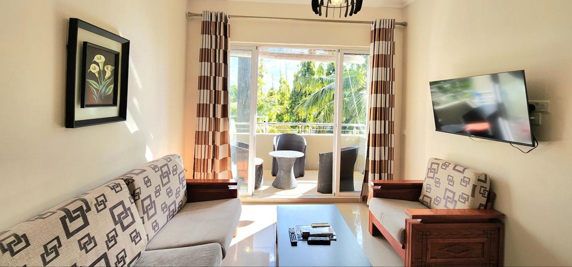Number 7, 2Nd Floor, Pebble Bay Apartments With Garden View Grand Baie Esterno foto